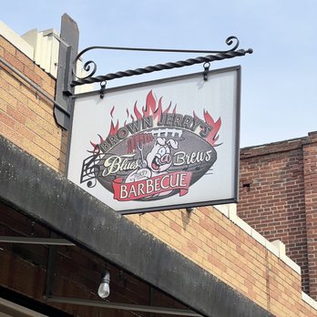Brown Jerry's Blues Brews and Barbecue - a sign on a brick building - Barbeque Near Me - Pacific, Missouri