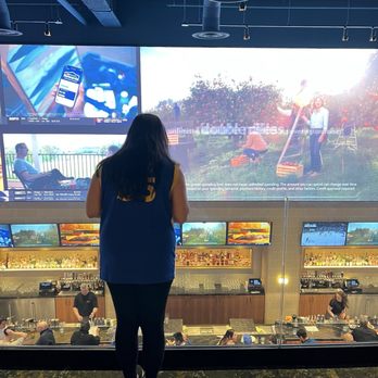 Splash - Sports Bars Near Me - San Francisco, California Splash - Sports Bars Near Me - San Francisco, California