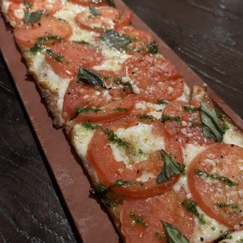 Universal CityWalk - Margarita flatbread - Restaurants Near Me - Orlando, Florida Universal CityWalk - Margarita flatbread - Restaurants Near Me - Orlando, Florida