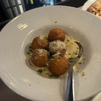 Francesca's On Chestnut - Arranchi - Italian Near Me - Chicago, Illinois