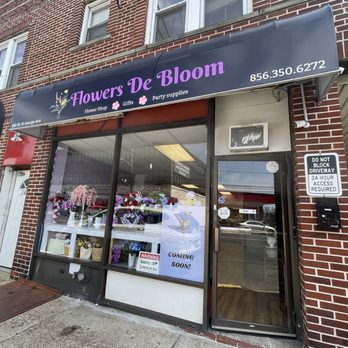 Flowers De Bloom - Our store front - Florists Near Me - Linden, New Jersey Flowers De Bloom - Our store front - Florists Near Me - Linden, New Jersey