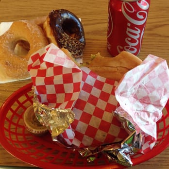 Las Lunas Bakery - The donuts here are excellent. Very soft and not to sweet. My Torta is just as good. - Bakeries Near Me - El Paso, Texas Las Lunas Bakery - The donuts here are excellent. Very soft and not to sweet. My Torta is just as good. - Bakeries Near Me - El Paso, Texas