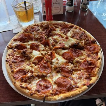 Sarna's Classic Grill - Pizza - American Near Me - Columbia Heights, Minnesota Sarna's Classic Grill - Pizza - American Near Me - Columbia Heights, Minnesota