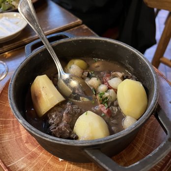 Le Bistro Marbeuf - French Near Me - Paris, 75 Le Bistro Marbeuf - French Near Me - Paris, 75