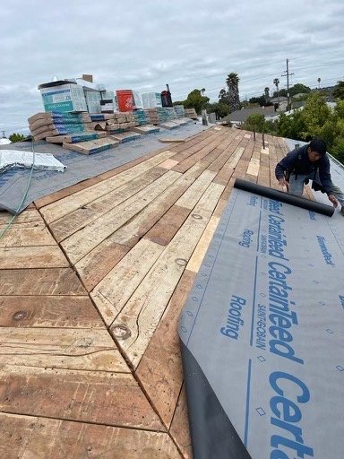 Slide of Jesus Lara & Sons Roofing