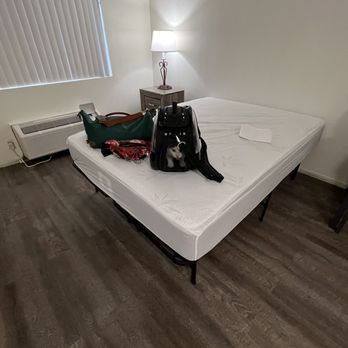 Siegel Suites Boulder - Apartments Near Me - Las Vegas, Nevada Siegel Suites Boulder - Apartments Near Me - Las Vegas, Nevada