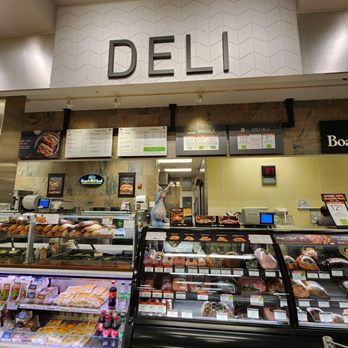 Publix - a deli counter with a variety of deli items - Grocery Near Me - West Miami, Florida Publix - a deli counter with a variety of deli items - Grocery Near Me - West Miami, Florida