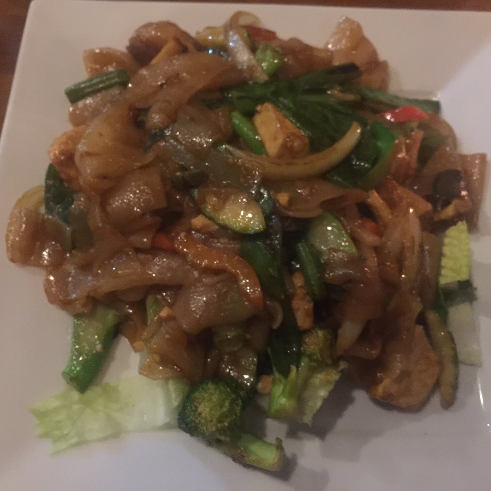 Rice Factory - Veggie+Tofu drunken noodle. - Thai Near Me - Milltown, New Jersey Rice Factory - Veggie+Tofu drunken noodle. - Thai Near Me - Milltown, New Jersey