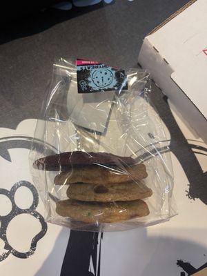 MidnighTreats by null