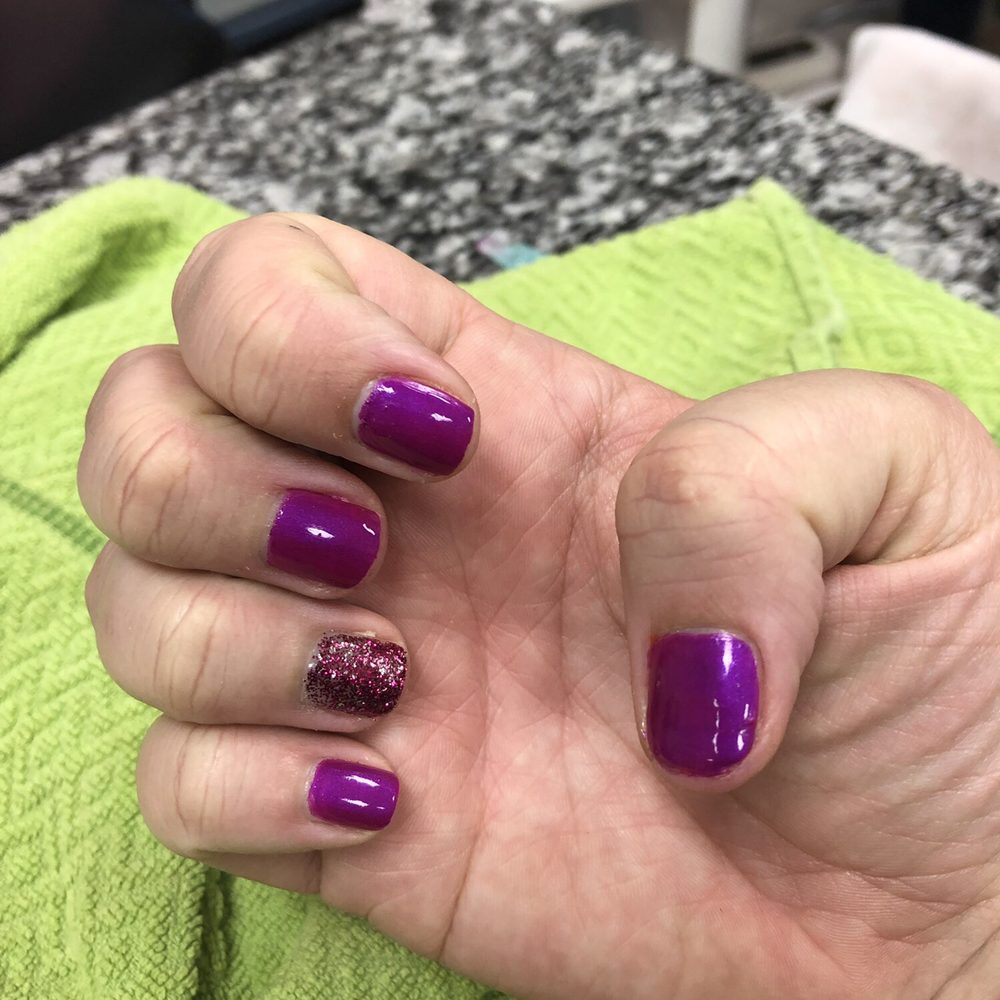 Great manicure by Lynn