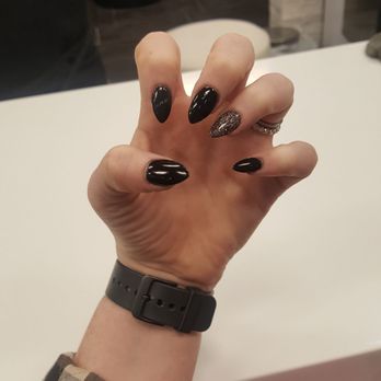 Kosmo Nail Bar - Elaine is the best! Almond shaped extensions with SNS dip powder. - Nail Salons Near Me - Mclean, Virginia Kosmo Nail Bar - Elaine is the best! Almond shaped extensions with SNS dip powder. - Nail Salons Near Me - Mclean, Virginia