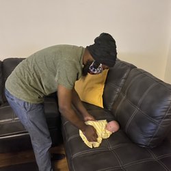 Atlanta’s Baby Consultant - During the new parenting course I teach things like how to swaddle your new baby.