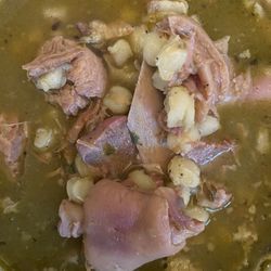 Tacos Downey Factory - Pozole verde de