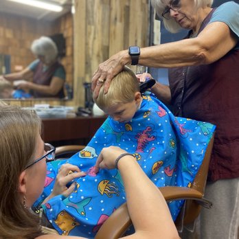 Country Salon - Family salon - Nail Salons Near Me - Springfield, Ohio