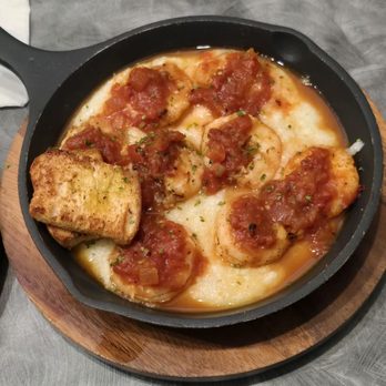 Dip and Happy - Shrimp and grits - Breakfast & Brunch Near Me - Tampa, Florida