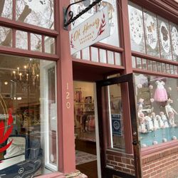 Oh Honey Children's Boutique - Storefront