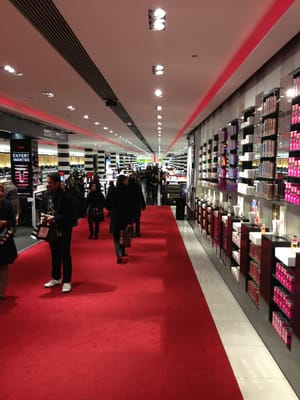 Sephora by null