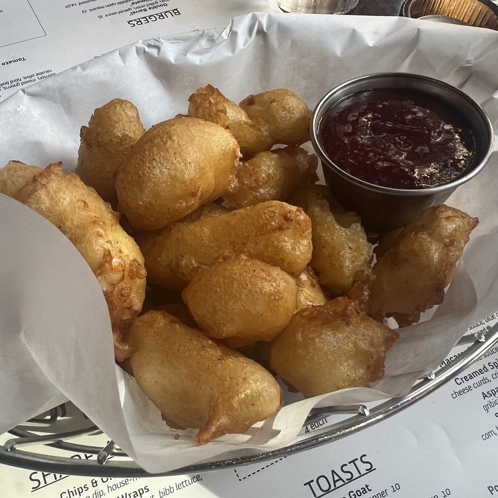 Red Cow North Loop - Wisconsin Cheese Curds - New American Near Me - Minneapolis, Minnesota Red Cow North Loop - Wisconsin Cheese Curds - New American Near Me - Minneapolis, Minnesota
