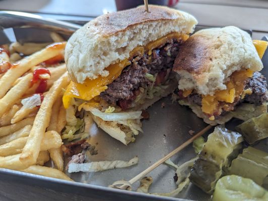 Knife Burger by null