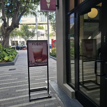 Van Leeuwen - Ice Cream & Frozen Yogurt Near Me - Miami, Florida Van Leeuwen - Ice Cream & Frozen Yogurt Near Me - Miami, Florida