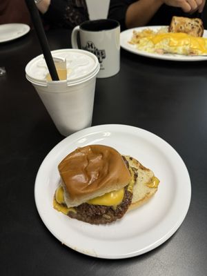 Hinkle's Sandwich Shop by null