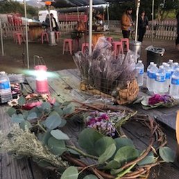 I chose to make my own wreath out of grape vines provided. I also chose to keep all natural leaves and foliage in the wreath. I chose to make my own wreath out of grape vines provided. I also chose to keep all natural leaves and foliage in the wreath.