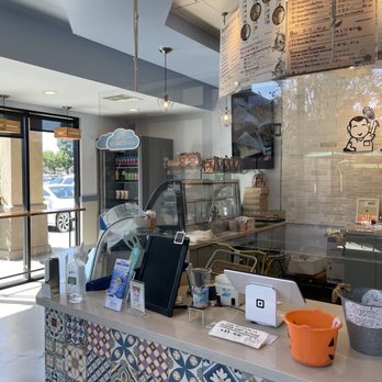 L'uxweet - Interior - Bakeries Near Me - Tustin, California L'uxweet - Interior - Bakeries Near Me - Tustin, California