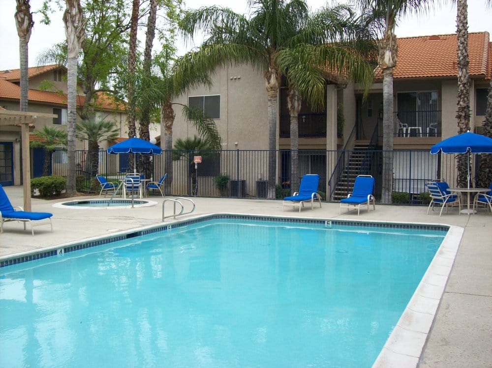 GREEN TREE SENIOR APARTMENTS Updated August 2024 245 E 1st St Ofc