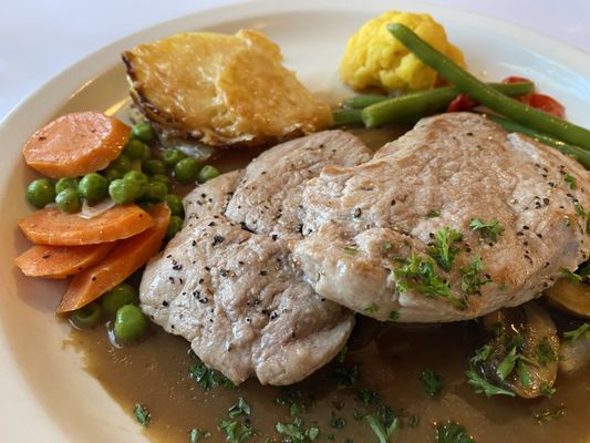 Le Petit Bistro by null