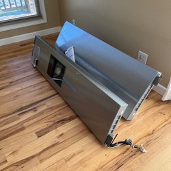 Best Buy Waynesville - I talk of refrigerator, doors left aside on floor