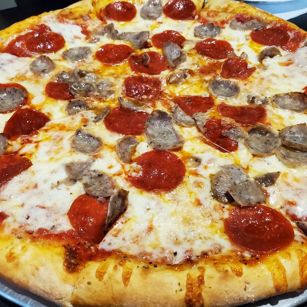 16" sausage and pepperoni pizza 16" sausage and pepperoni pizza