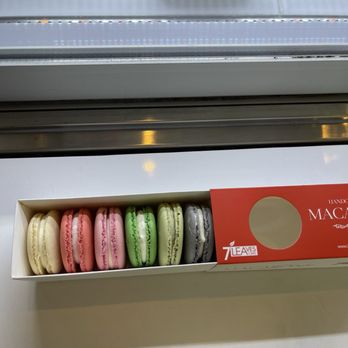 7 Leaves Cafe - You've gotta try the delicious mouth watering macaroons. - Bubble Tea Near Me - Cupertino, California