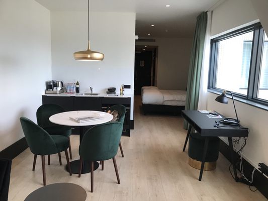 The James Hotel Rotterdam by null