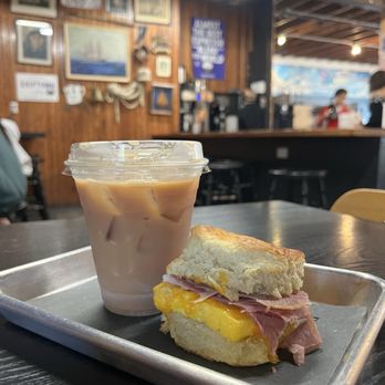 Three Ships Coffee Roasters - Coffee & Tea Near Me - Virginia Beach, Virginia Three Ships Coffee Roasters - Coffee & Tea Near Me - Virginia Beach, Virginia