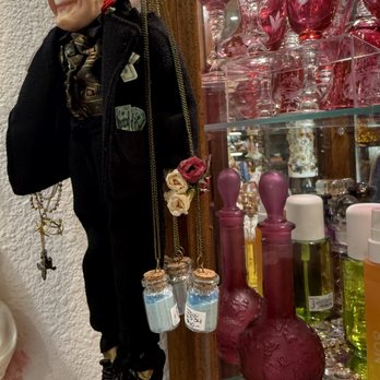 The Artisan - Oh, the treasures you will find! - Antiques Near Me - Vacaville, California The Artisan - Oh, the treasures you will find! - Antiques Near Me - Vacaville, California