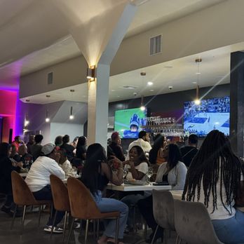 1010 Wine and Events - Wine Bars Near Me - Inglewood, California 1010 Wine and Events - Wine Bars Near Me - Inglewood, California