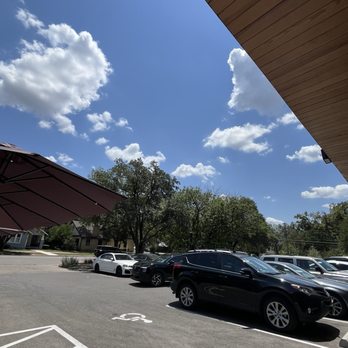 Allday Pizza - Parking on one side - Pizza Near Me - Austin, Texas
