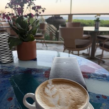 Geoffrey's Malibu - Seafood Near Me - Malibu, California