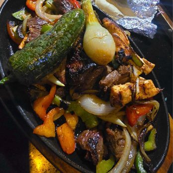 Mariposas Mexican Restaurant & Cantina - Fajita 2 Items Combination Plate - Mexican Near Me - Riverside, California Mariposas Mexican Restaurant & Cantina - Fajita 2 Items Combination Plate - Mexican Near Me - Riverside, California