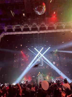 AVALON Hollywood & Bardot by null