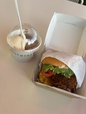 Shake Shack Bay Street by null
