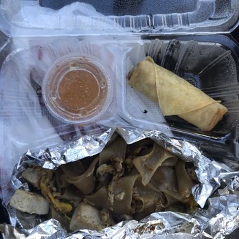 Thai Pan Cuisine - Pad see ew lunch special aka covid lunchbox - Thai Near Me - Encinitas, California Thai Pan Cuisine - Pad see ew lunch special aka covid lunchbox - Thai Near Me - Encinitas, California