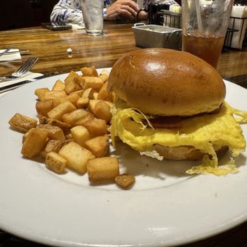Guy Fieri's Mt. Pocono Kitchen - Breakfast sandwich - American Near Me - Mount Pocono, Pennsylvania