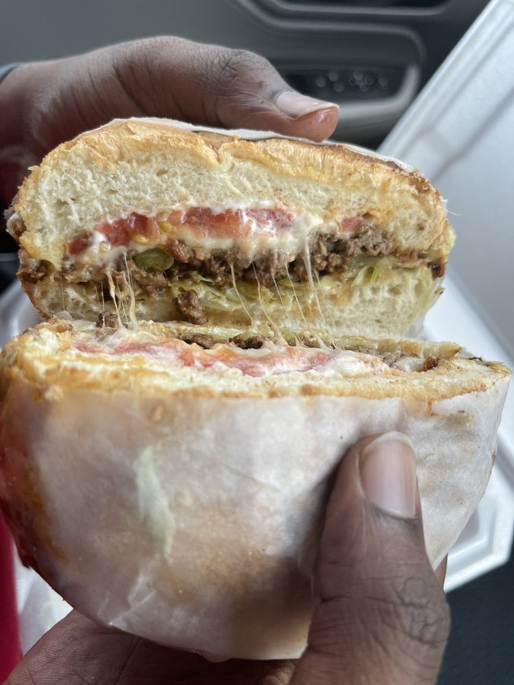 MANHATTAN DELI AND GRILL II 6428 Camden Rd, Fayetteville, North