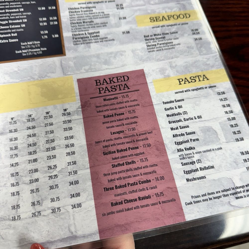 Gianna's Pizza Center - Pizza Near Me - Plantation, Florida