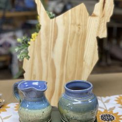 Dove's Outlet Village - Lambros Pottery made in West Virginia