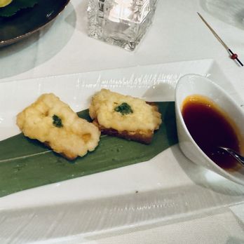 Tin Lung Heen - Shrimp spread was special - Cantonese Near Me - Kowloon, HK