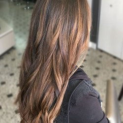 Salon Elia