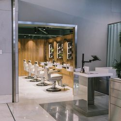 Men's Biz Canberra Centre