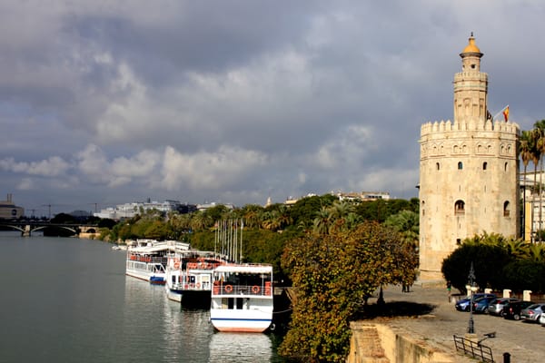 Torre del Oro by null